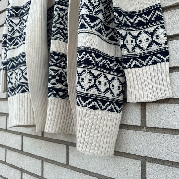 Chaps Fair Isle Shawl Collar Cardigan Sweater Navy Cream Cotton Nordic Ski M - Picture 4 of 8
